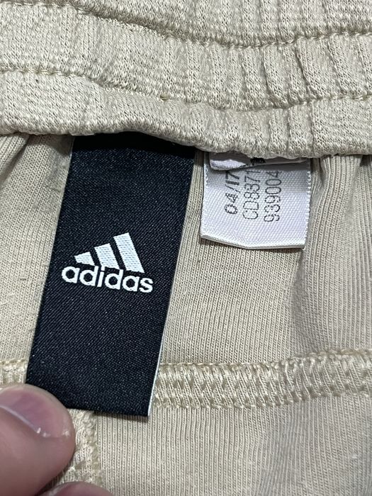 ADIDAS (XL) ZNE Short Pants шорти чоловічі літні бежеві молочні
