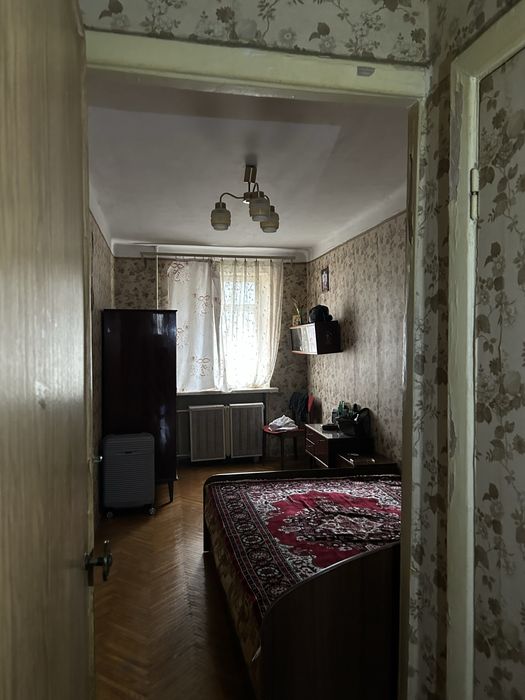 Продам 2ох кімнатну квартиру на Черемушках