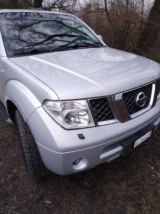 Nissan pathfinder