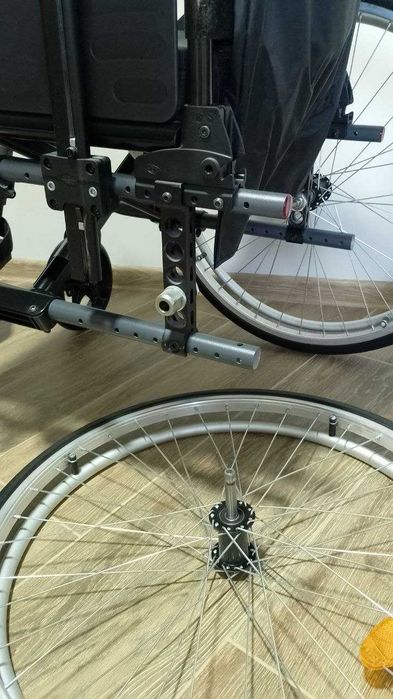 Крісло колісне Invacare Action 3 NG