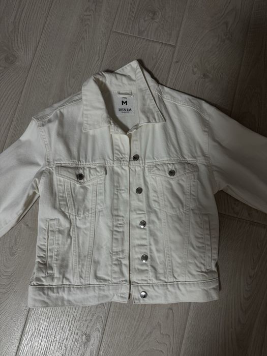 Джинсова куртка