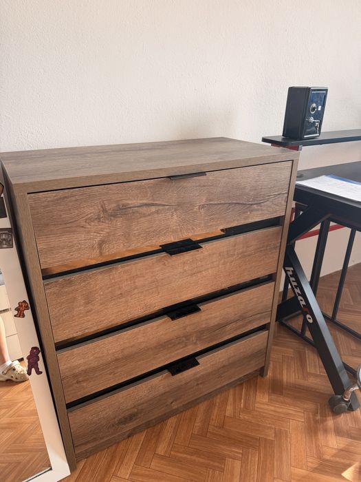 Spszedam Komodę (80x40x90)