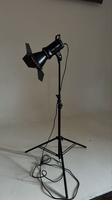 Godox sl100d студійне світло