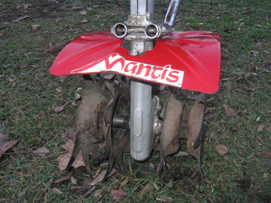 glebogryzarka spalinowa mantis