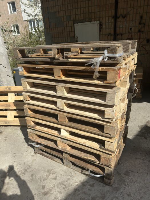 Піддони та Палети