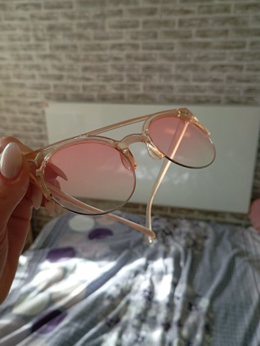 Продам очки от солнца