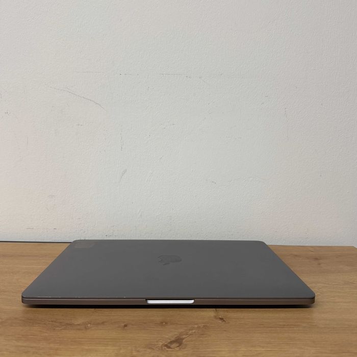 MacBook Pro 2020 { M1 | 8gb | 256 ssd } гарантія . 84573SV