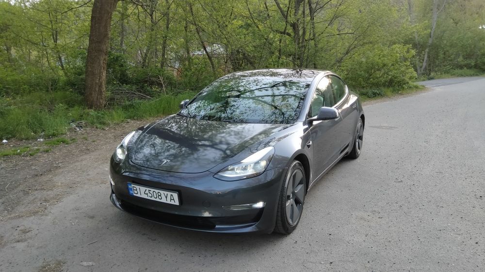 Продам Tesla Model 3 2021