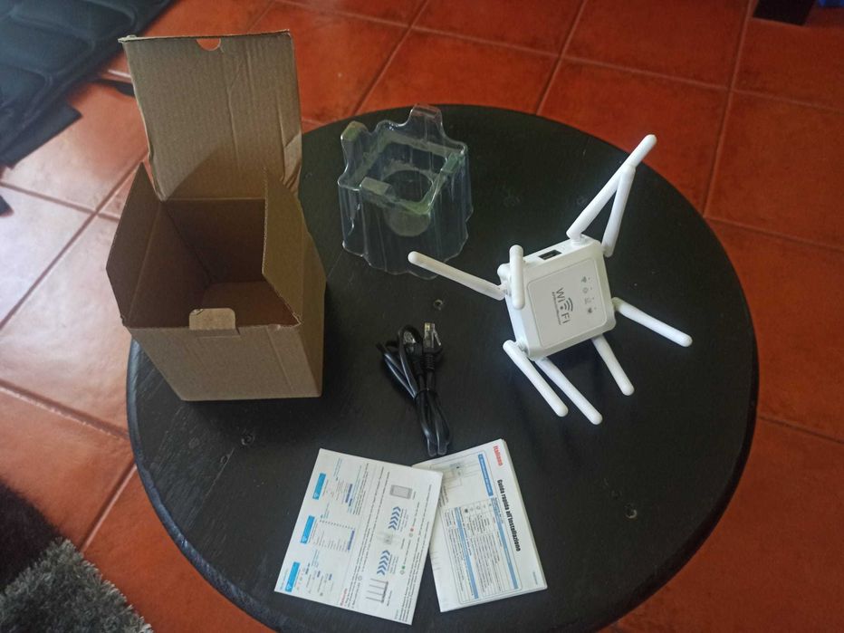 Amplificador de sinal, novo.