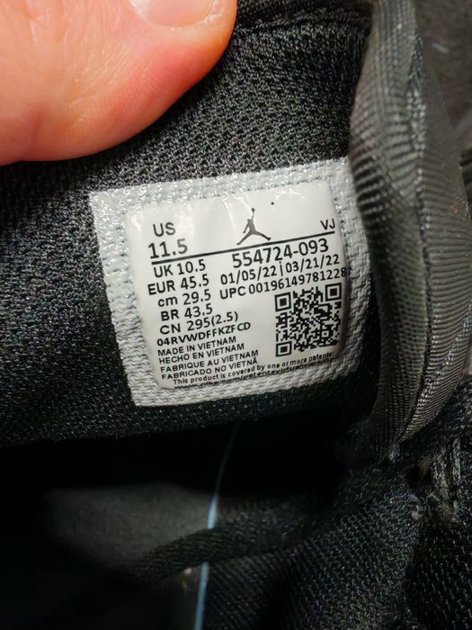 Nike air Jordan 1 mid r. 45.5