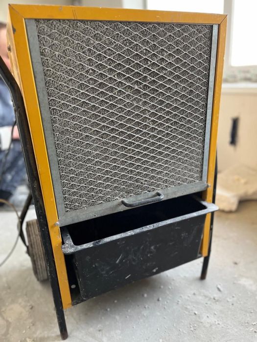 Оренда професійного вологопоглинача осушувача повітря