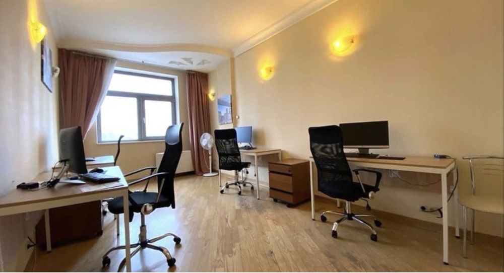 Оренда офісу. ЖК бізнес класу. Меблі. Метро.