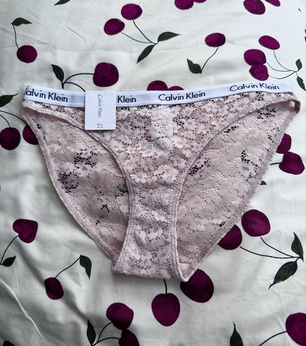 Calvin Klein koronkowe majtki XS pudrowy róż figi brazyliany guma ck napis