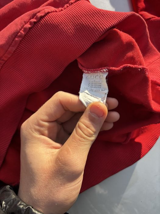 Czerwona bluza gucci w romiarze XXL