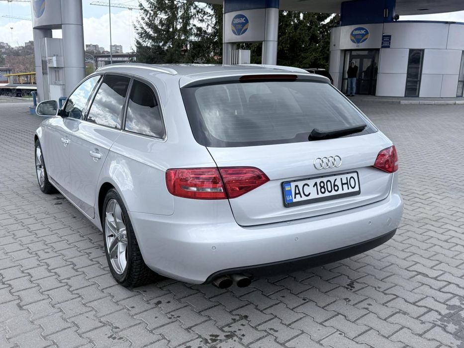 Audi A4–B8/8K-2009рік