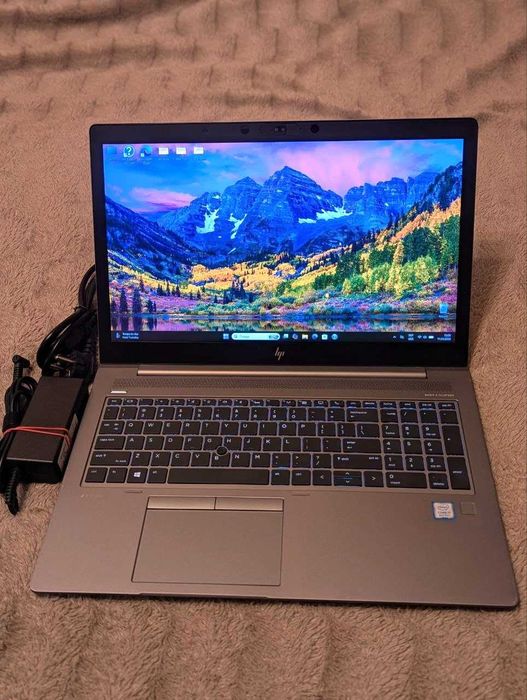 HP Zbook 15u G5/i5-8350U/8 GB RAM/256 SSD Radeon 540 2GB FHD 15.6”
