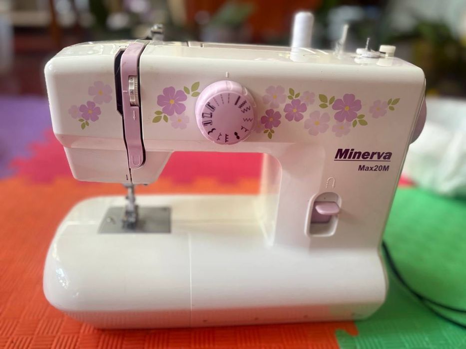 Швейна машинка Minerva Max20M