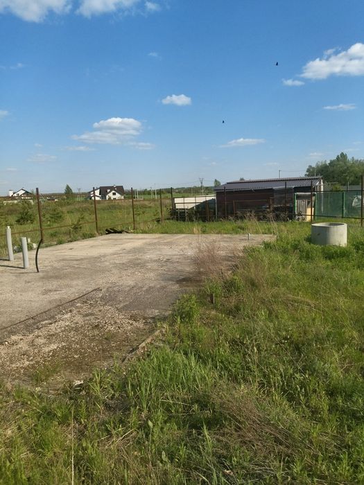 Продаж земельної ділянки під будівництво.