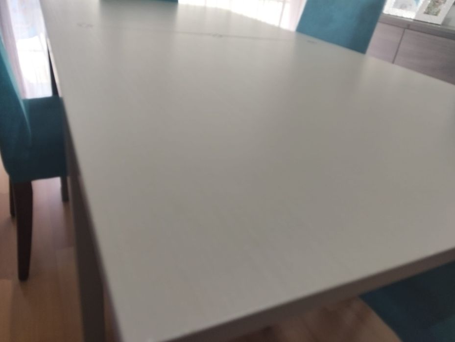 Conjunto mesa extensível com 4 cadeiras