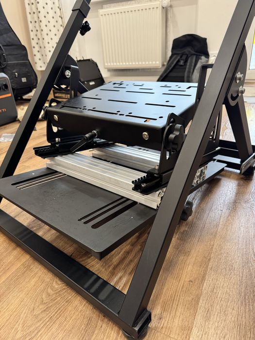 Стійка/кокпіт для керма gt omega apex + titan pedal adjustment plate