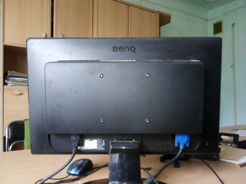 Монітор  benq gl950-ta з персональним компютером