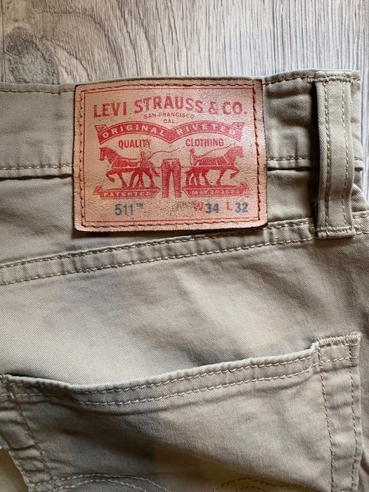 Jeansy Levi's 511 Slim Fit Beżowe