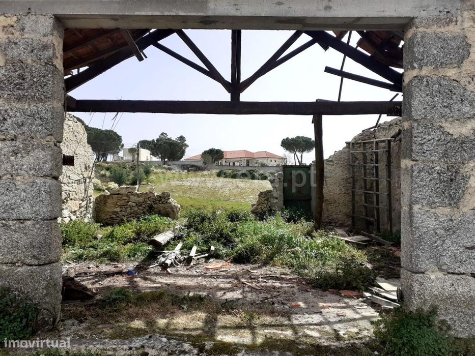 Terreno / Seia, Tourais e Lajes