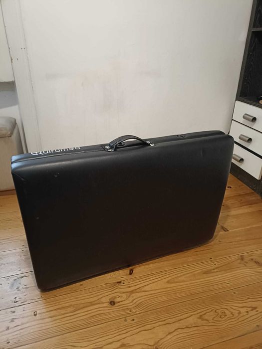 Marquesa Portátil Quirumed para massagem/tatuagem