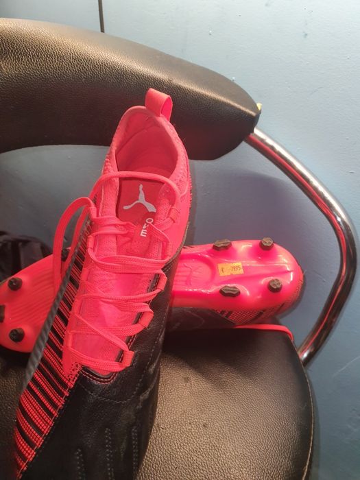 Buty piłkarskie męskie korki