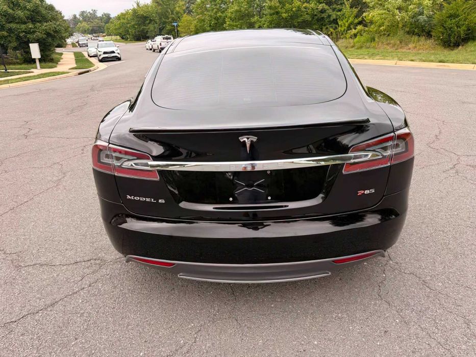 Tesla Model S Performance      2013