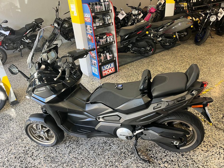 Kymco CV3 550 cc, de 2025 com 5523 Kms. Segura, Distinta, Carta de Carro