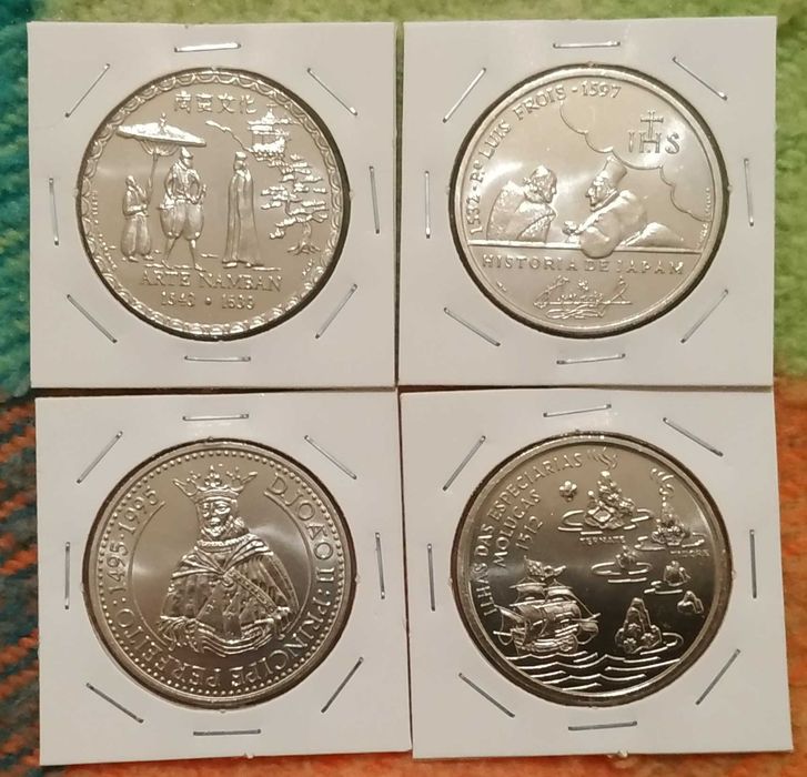 Lote de 4 moedas comemorativas (2)