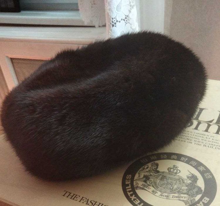 Норковий берет (фірмовий, сучасний) в ідеальному стані на продаж