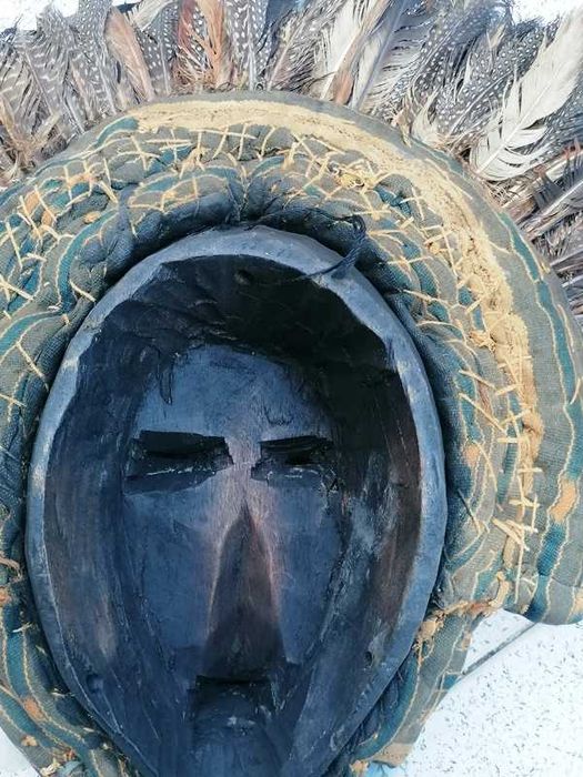 Mascara Dan da Costa do Marfim