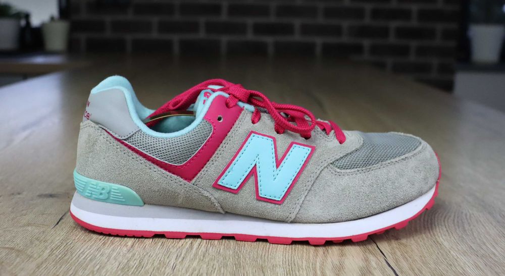 New Balance 574 skórzane damskie sneakersy 38,5 ( 25 cm)