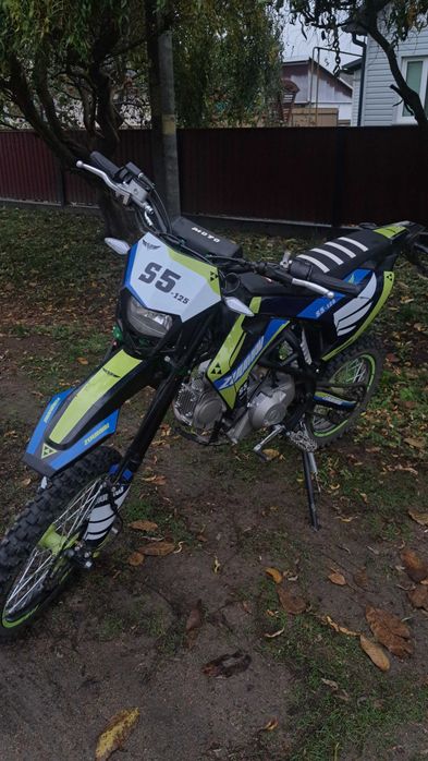 Продам Zuumav s5-125