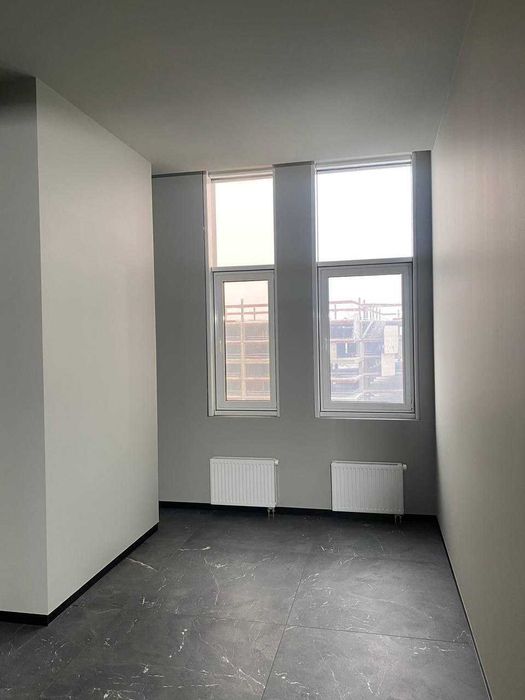 Теплий офіс 120 кв.м, пр. Берестейський 11, Manhattan, метро