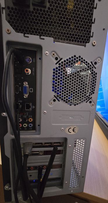 Компьютер системный блок на DDR2 ретро