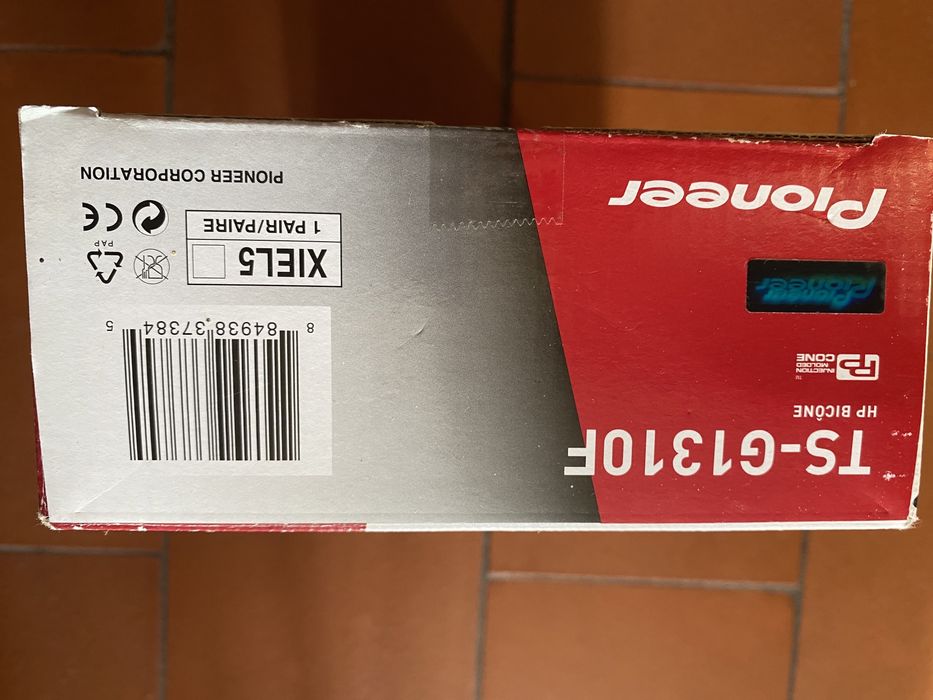 Colunas Pioneer 230W