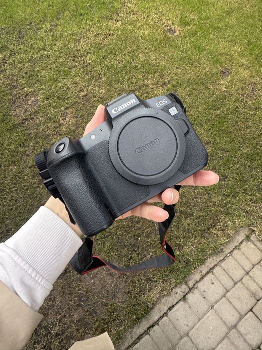 Продам Canon EOS R Body