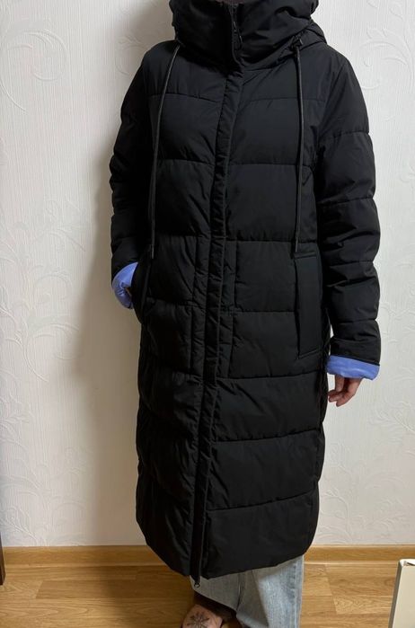 Куртка пухова, довга