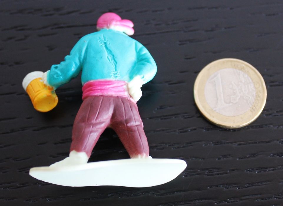 Vintage Pirate Skeleton Figurine Holding a Beer Mug64730032329473122