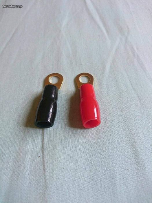 Terminais banhados a ouro