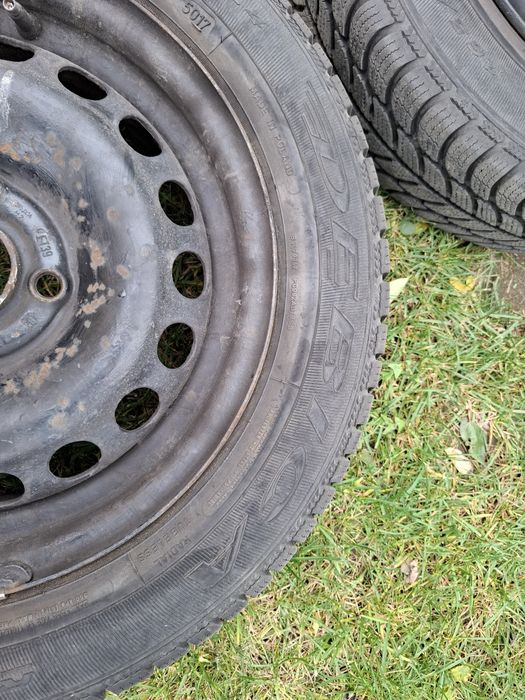 Felgi stalowe 14" 4x100 z oponami zimowymi