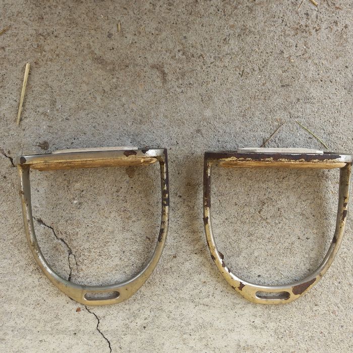 Strzemiona  do siodła