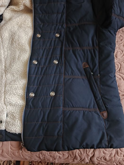 Зимня курточка   в гарному стані