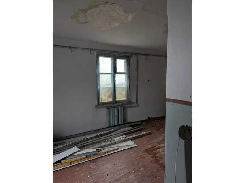 ПРОДАЖ - нежитлової будівлі, площею 110,3 кв.м. с. Великі Кринки