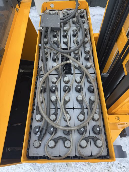 Електричний штабелер річтрак Jungheinrich ETV 112 650DZ 2007