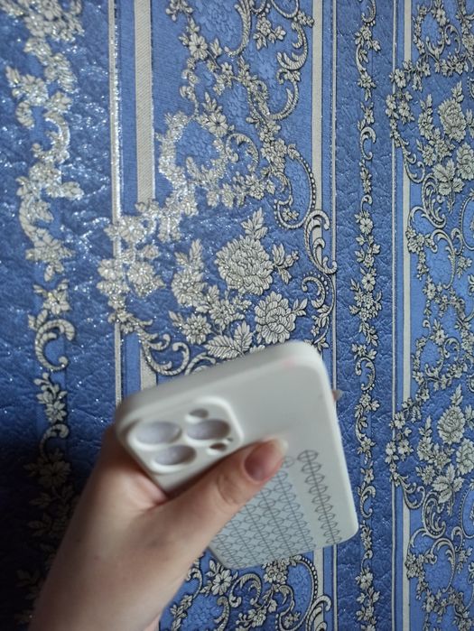 чохол на 12 айфон