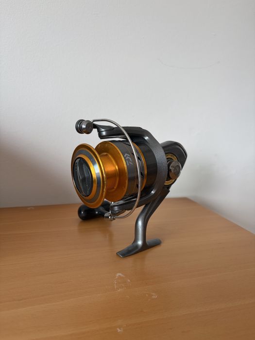 Carreto Daiwa CrossFire 5000 Grade C